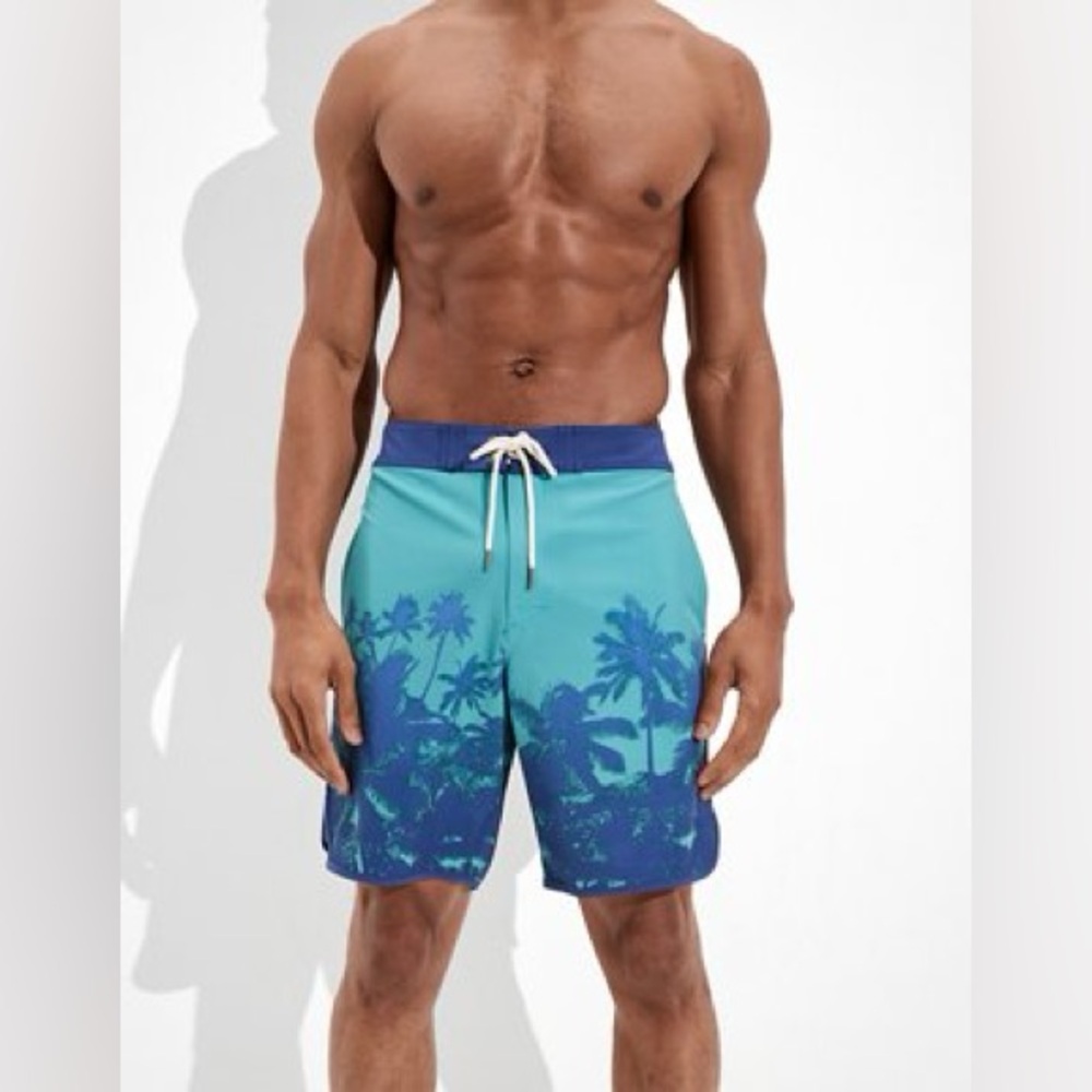 ROUNDTREE & YORKE SWIMWEAR